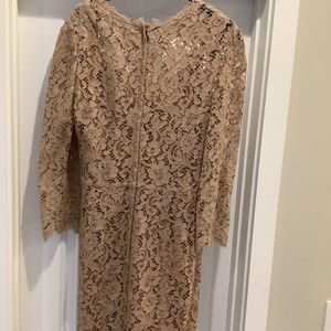 Dolce and Gabbana taupe lace dress size 42 (6)